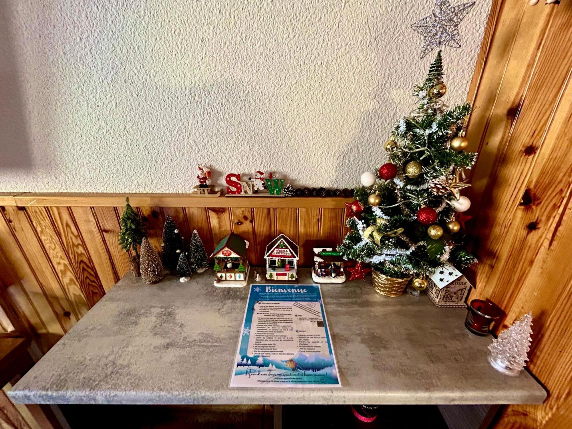 Duplex Avec Vue Exceptionnelle Parking Et Wifi Gratuit Lejlighed Allos Eksteriør billede
